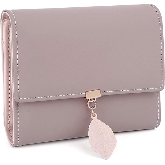 Mauve Wallet with Leaf Pendant -New In Package - Picture 7 of 9